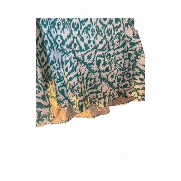 NWOT-Green and White Patterned Women's Dress - Picture 5 of 7